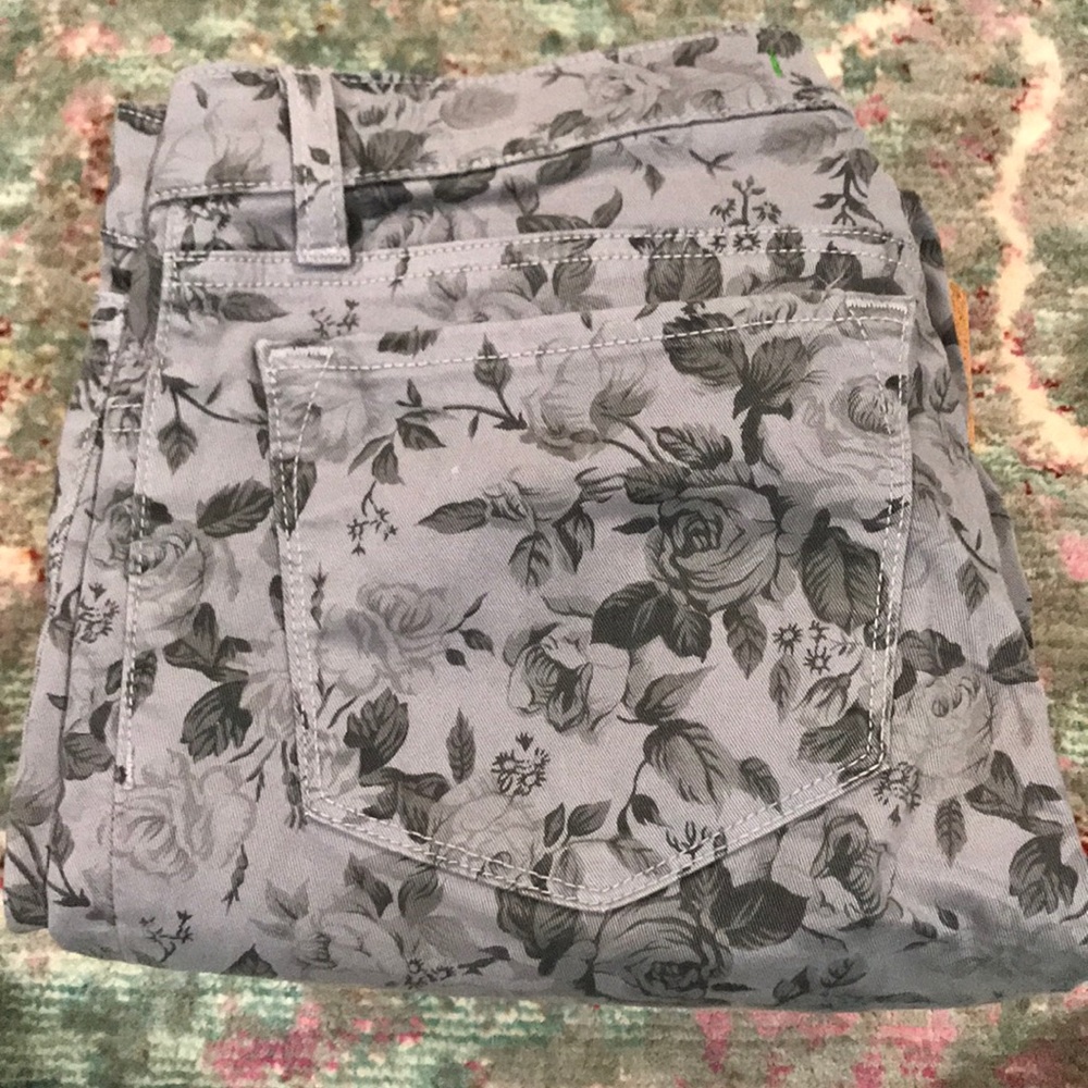 J BRAND FLORAL PRINT SKINNY SIZE 27